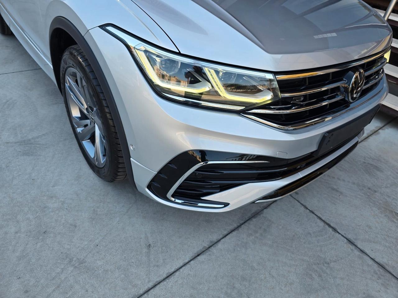 Volkswagen Tiguan 2.0 TDI 200 CV SCR DSG 4MOTION R-Line