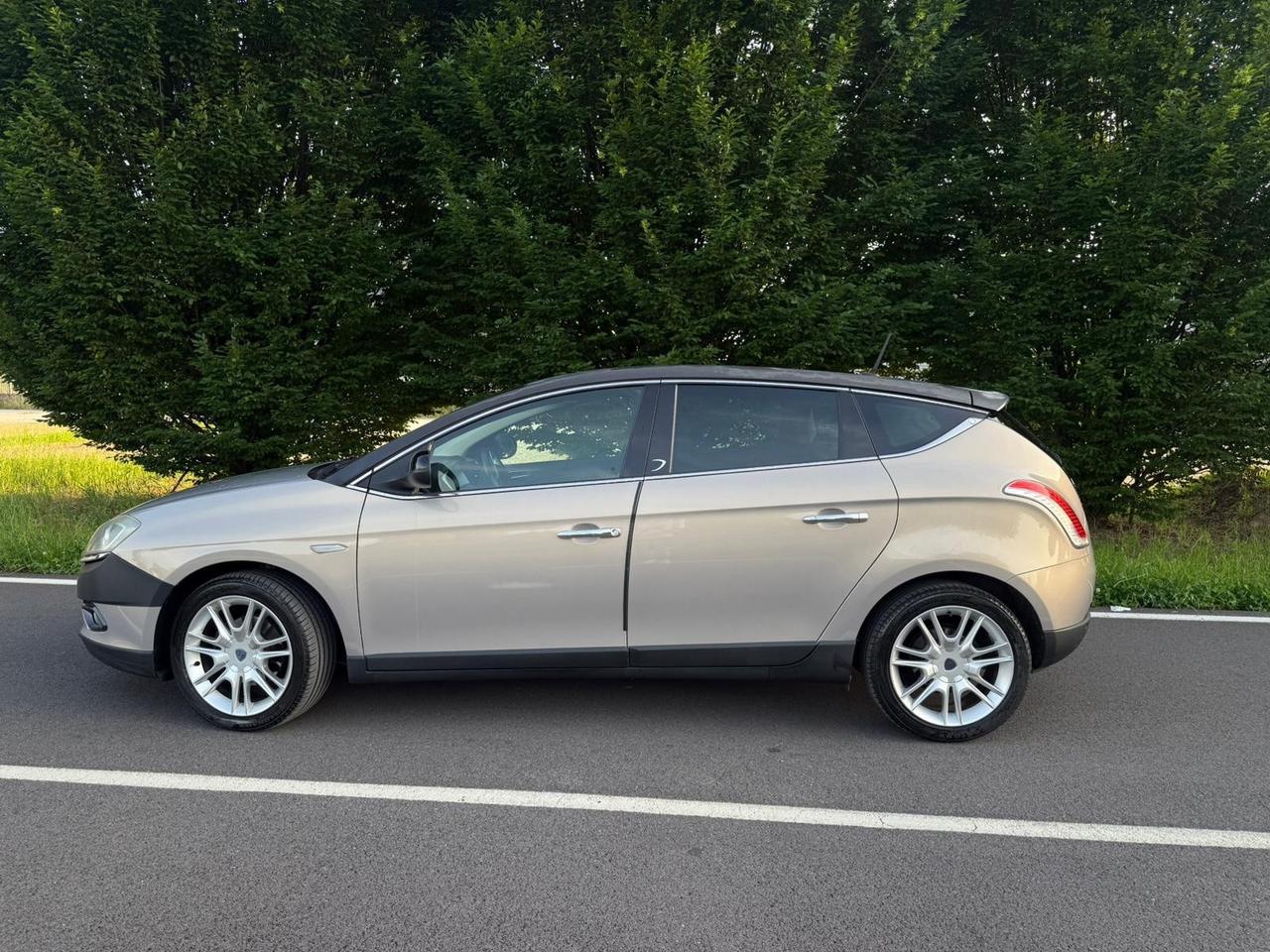 Lancia Delta 1.6 MJT DPF Platino
