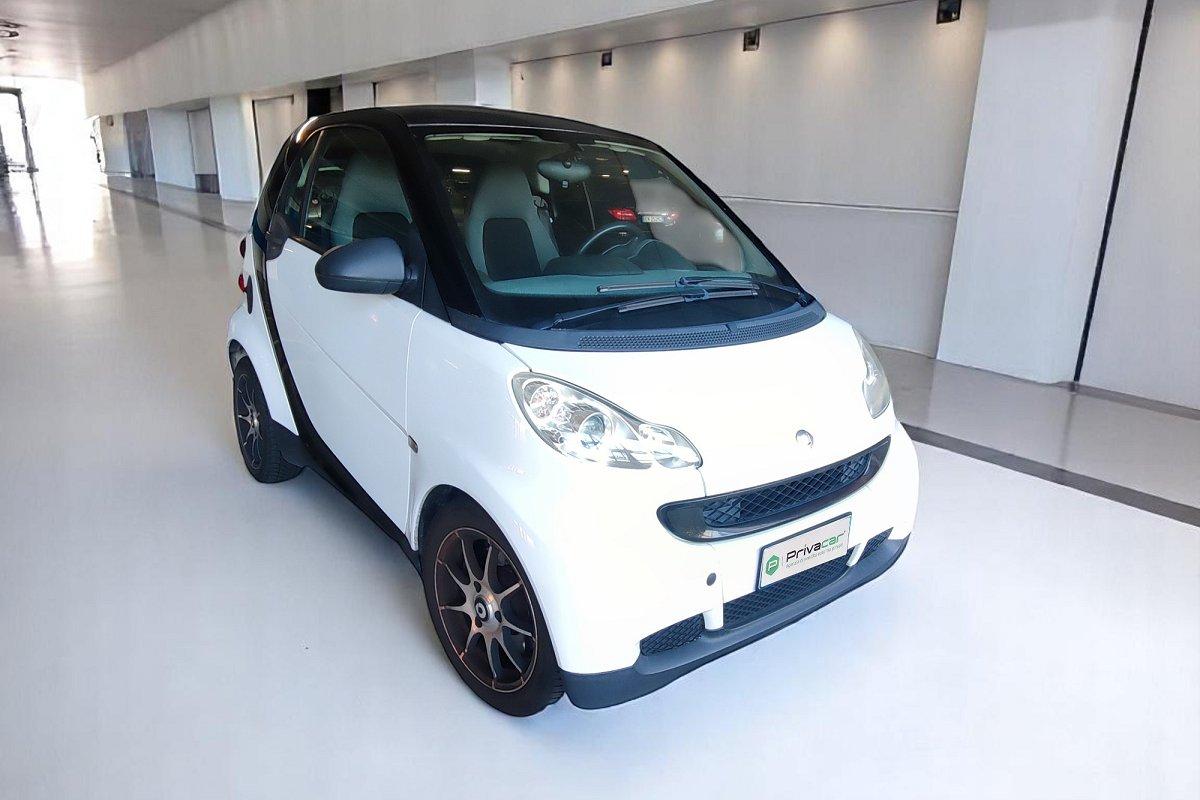 SMART fortwo 1000 52 kW MHD coupé pure