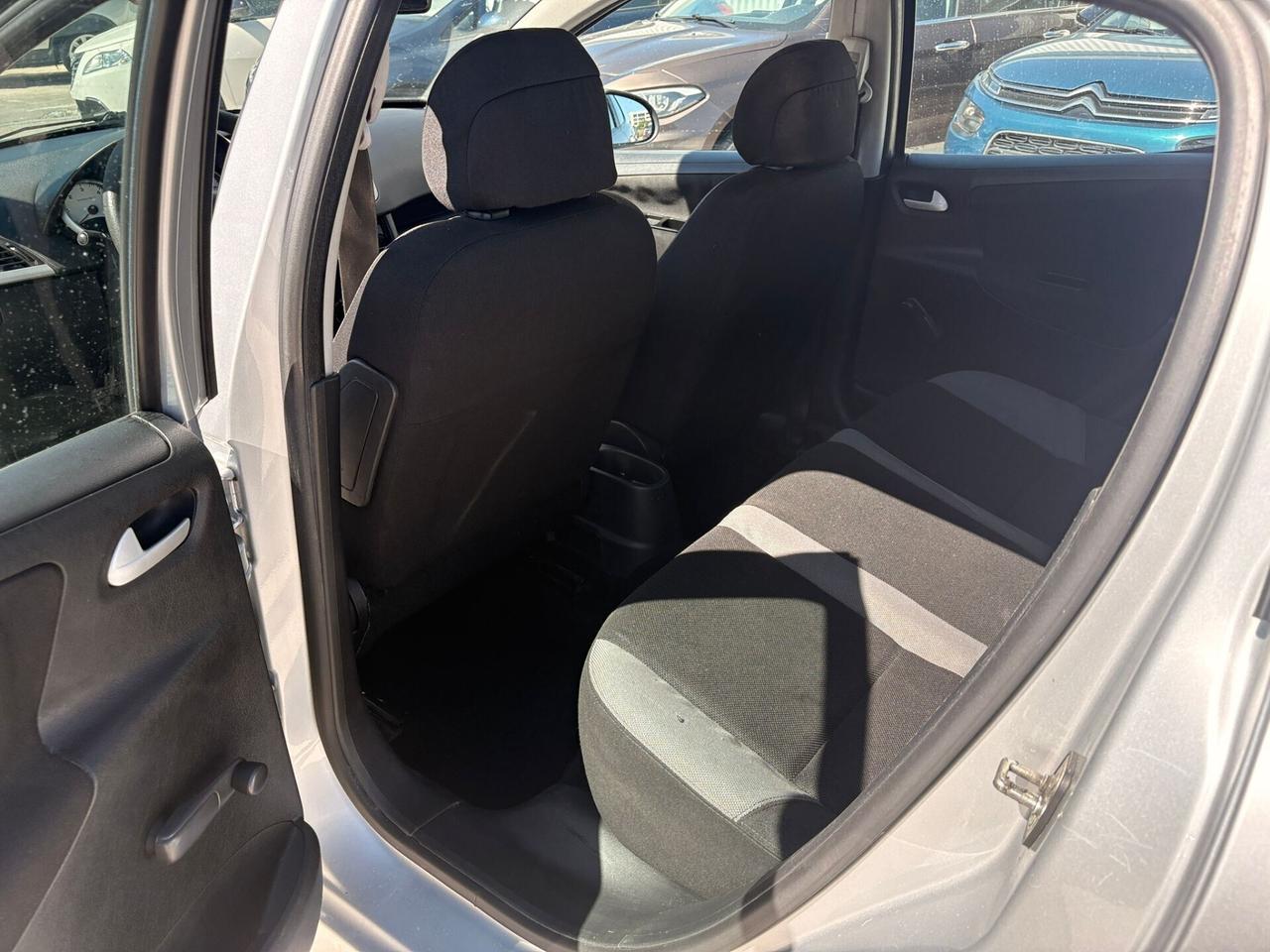 Peugeot 207 1.4 HDi 70CV 5p. X Line