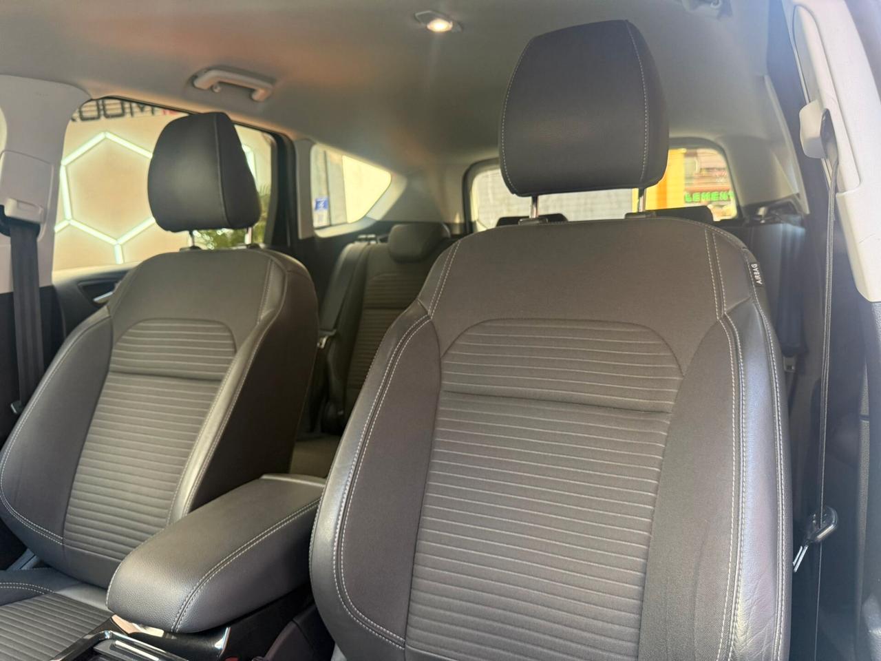 Ford Kuga 1.5 TDCI 120 CV S&S 2WD Powershift Edition