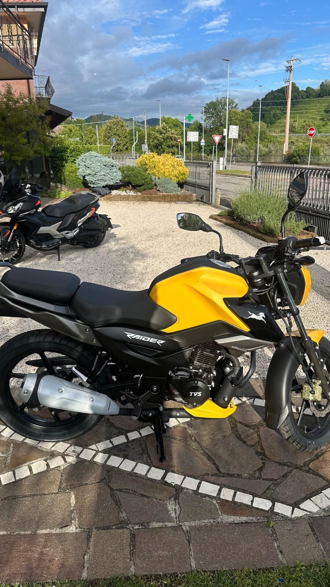 Tvs Raider 125 euro 5+