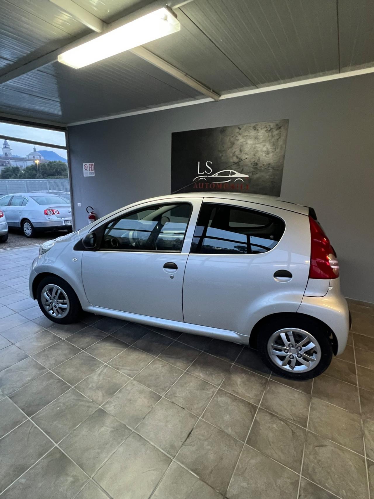 Peugeot 107 1.0 68CV 5p. Desir