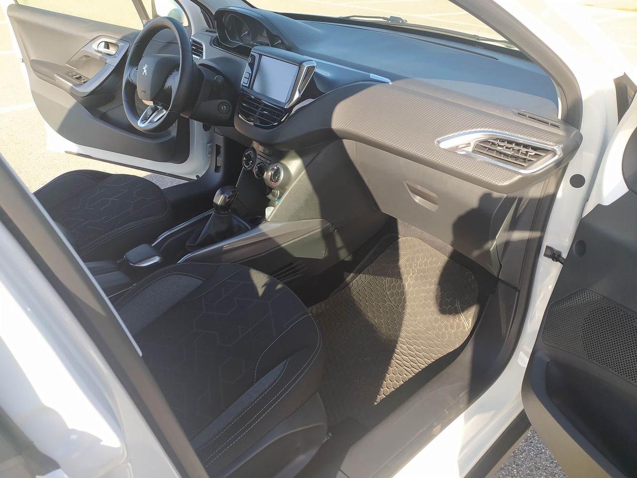 Peugeot 2008 Active 1.5 Blue HDI 100 #6891