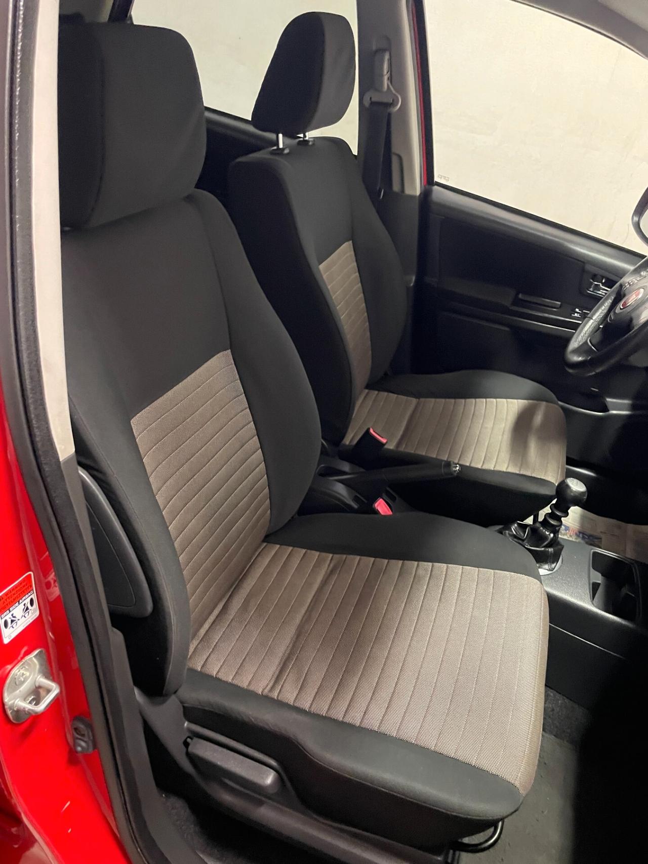 Fiat Sedici 2.0 MJT 135 CV 4x4 Emotion Full Distribuzione tagliandata Euro 5 NEOPATENTATI