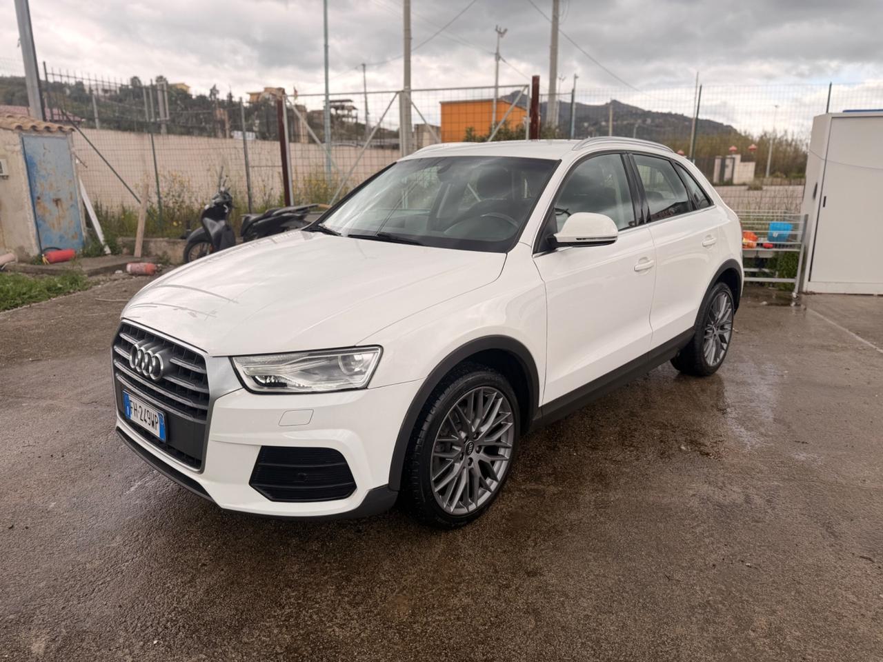 Audi Q3 2.0 TDI 120 CV S tronic Sport