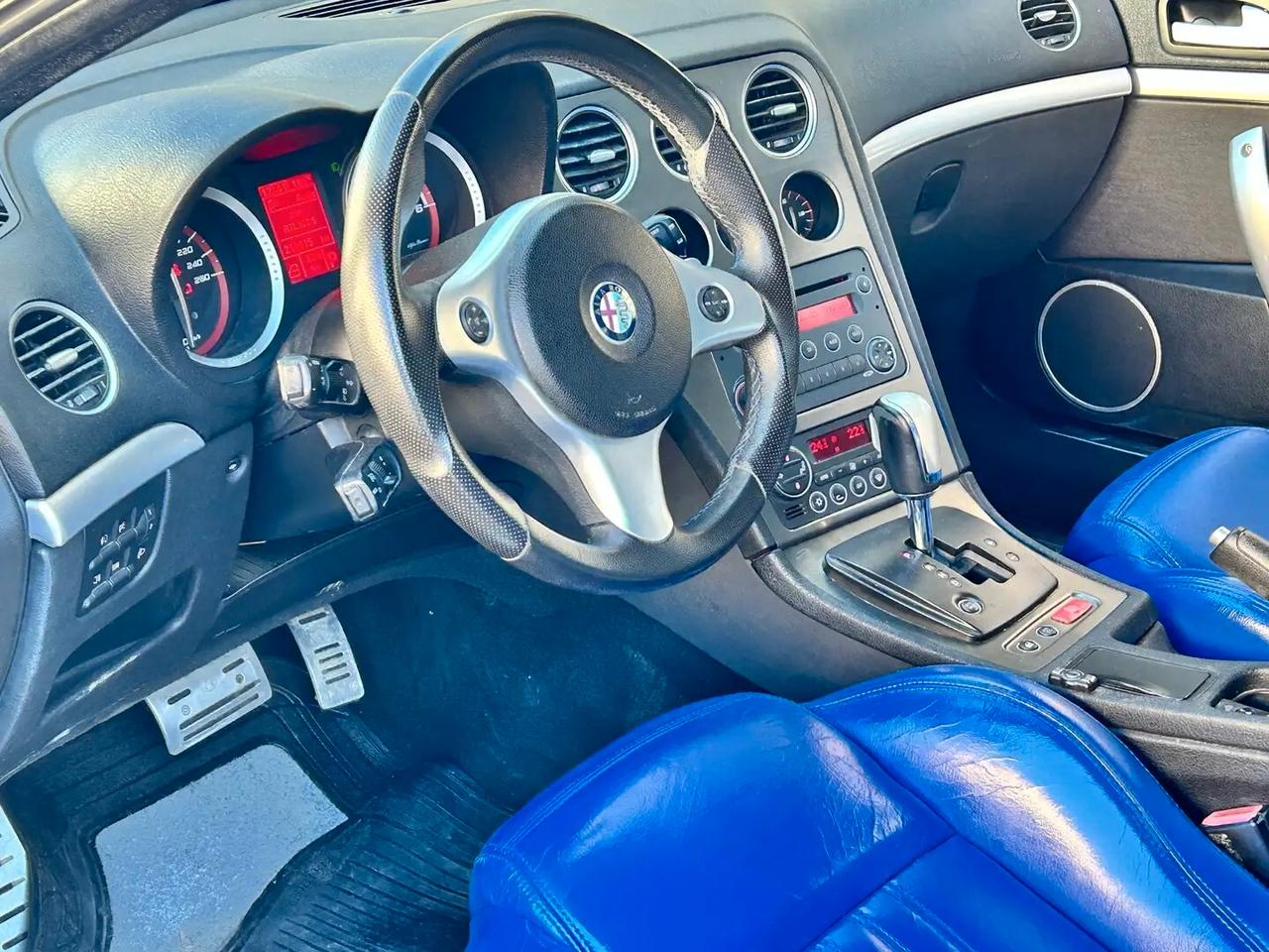 Alfa Romeo Spider 2.4 JTDm 200CV Q-Tronic