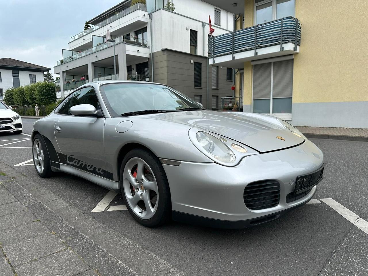Porsche 911 Carrera 4S Coupé