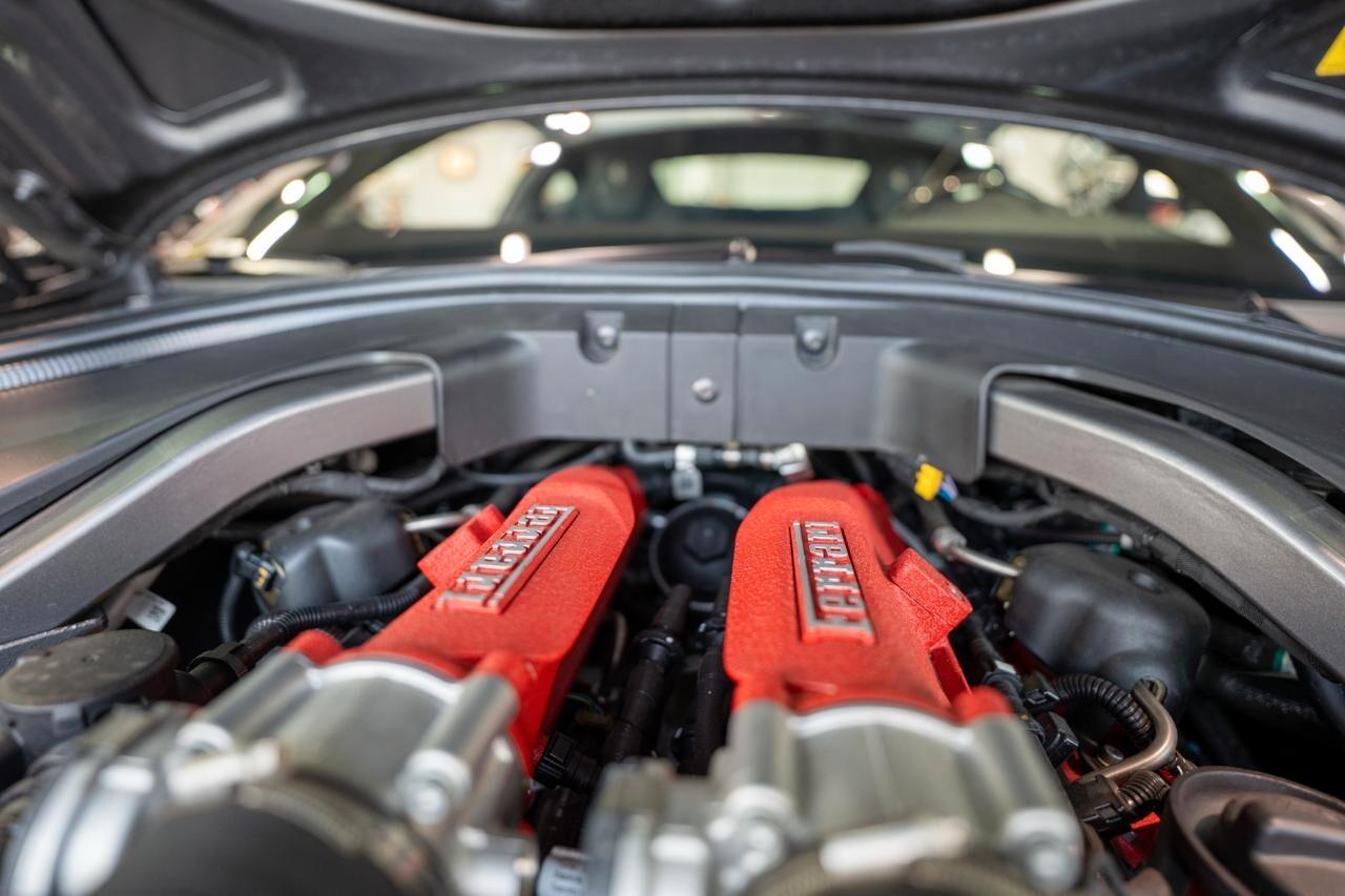 Ferrari Roma CARBON DCT 3.9 V8 620 CV