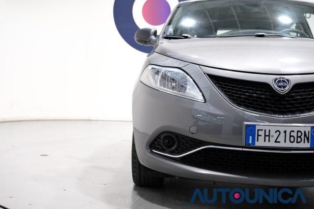 LANCIA Ypsilon 1.2 69 CV 5 PORTE GPL ECOCHIC SILVER NEOPATENTATI