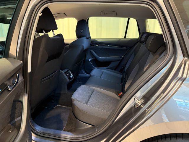 SKODA Octavia 2.0 TDI DSG Executive LED Camera Navi