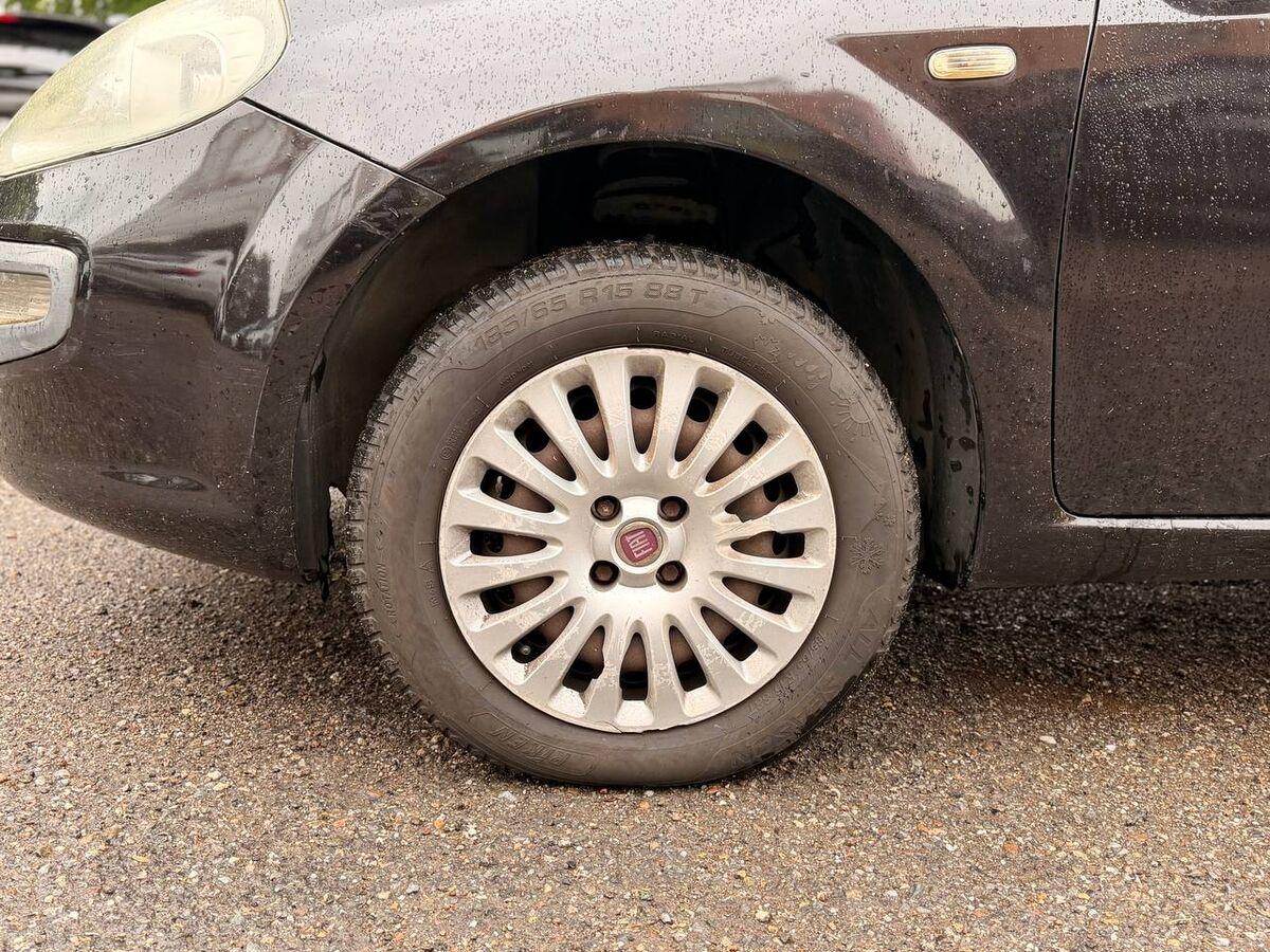 Fiat Punto Evo 1.4 natural power Emotion 70cv 5p
