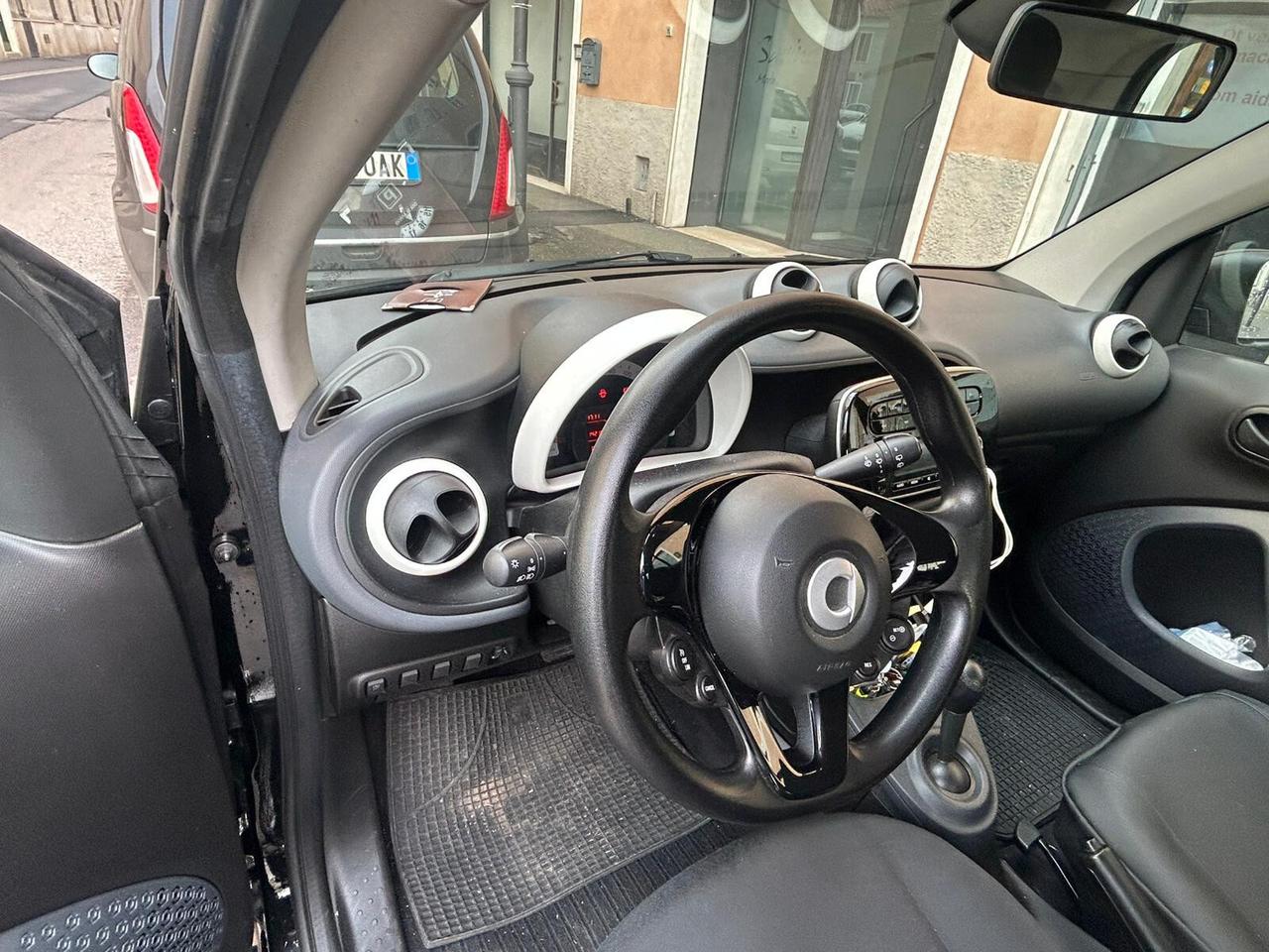 Smart ForTwo 1.0 Youngster twinamic my18 ANCHE PER NEOPATENTATI