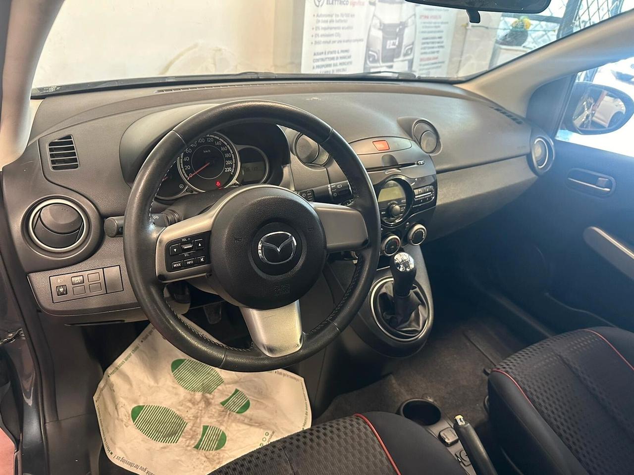 Mazda 2 1.3 16V 75CV 5p. Trendy