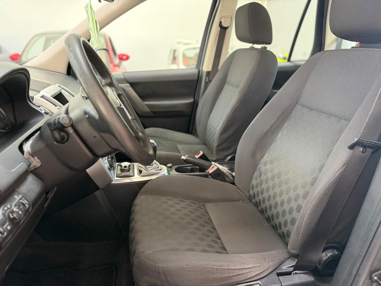 Land Rover Freelander 2.2 TD4 S.W. SE
