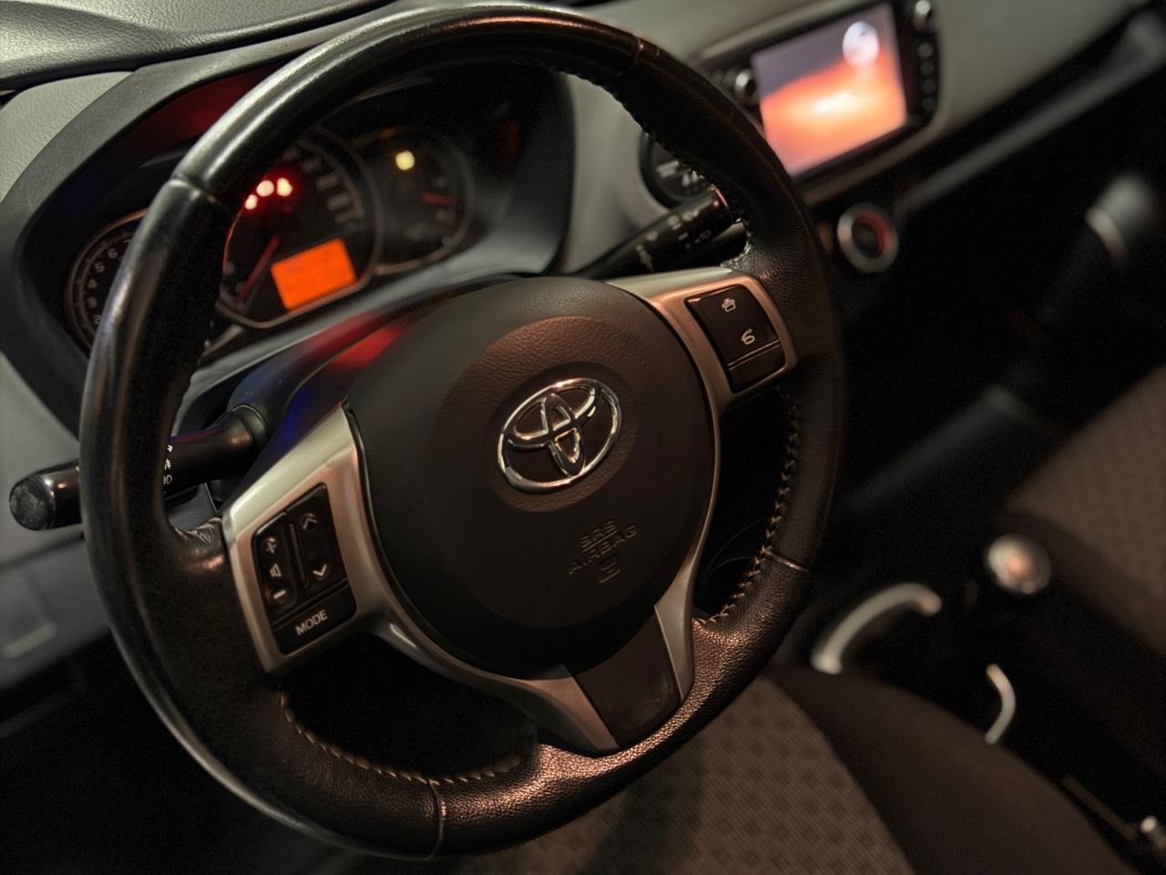 MAGNIFICA TOYOTA YARIS CON SOLI 87.218 KM UNICO PROPRIETARIO