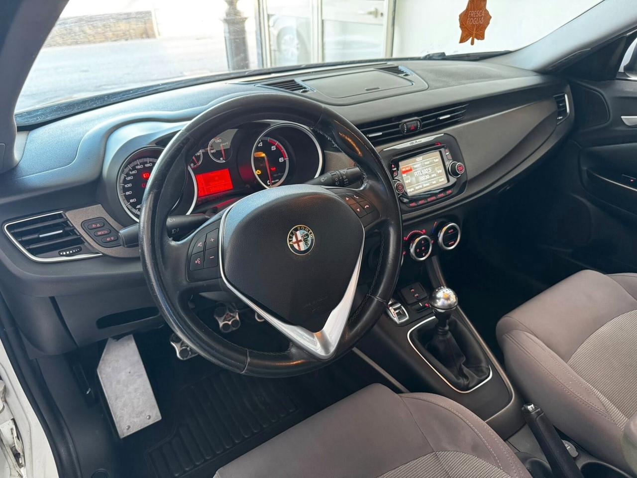 Alfa Romeo Giulietta 2.0 JTDm-2 150 CV Distinctive