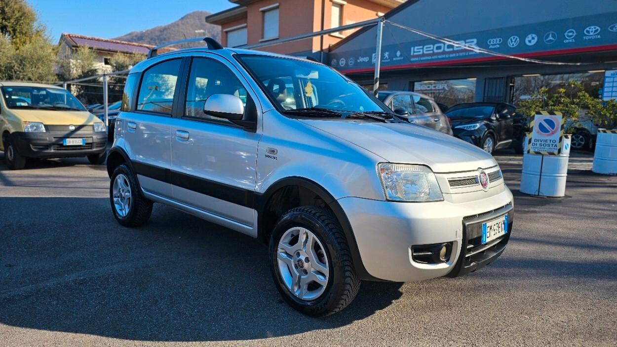 Fiat Panda 1.3 MJT 16V DPF 4x4 Climbing *ELD*