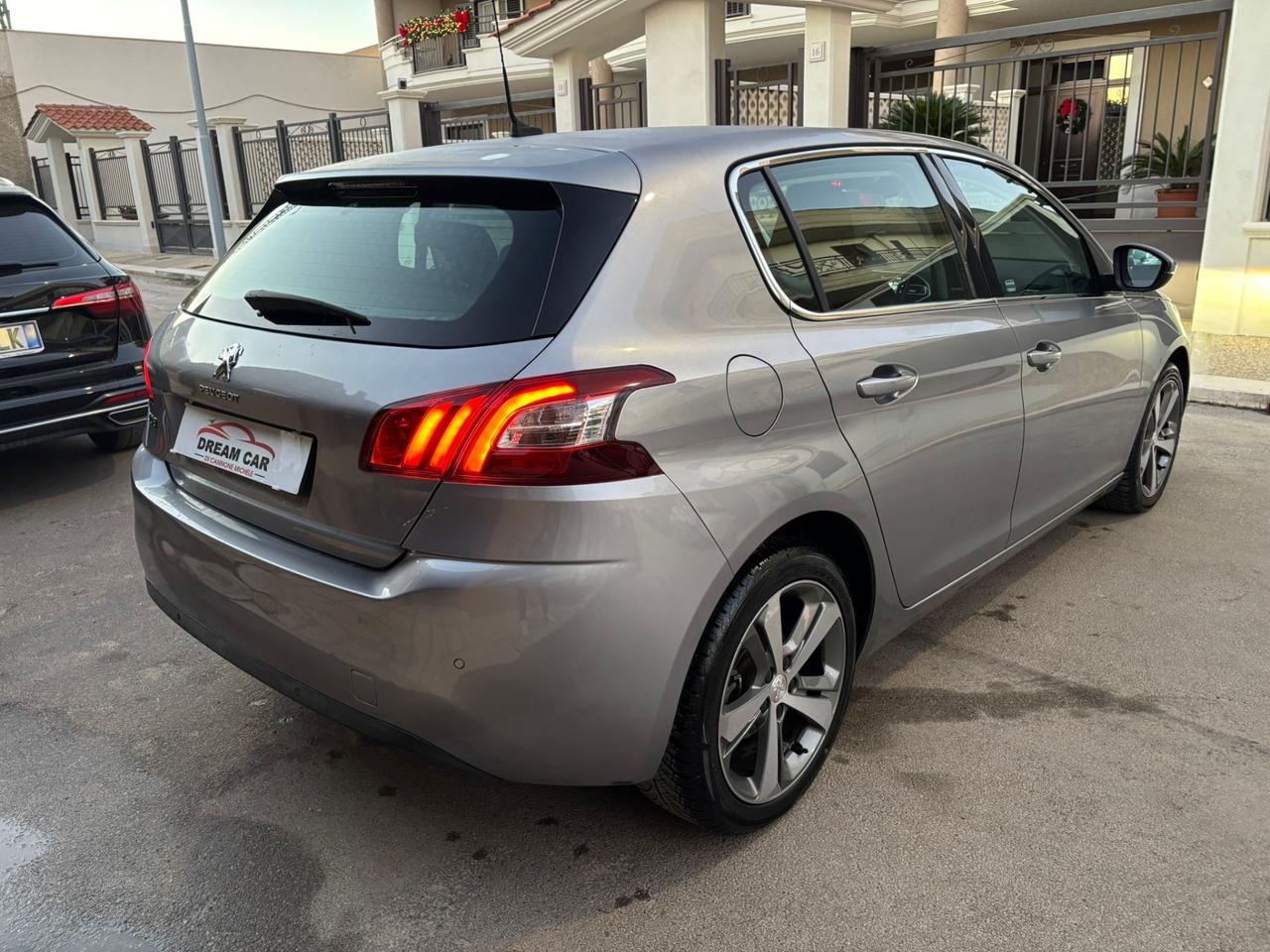 Peugeot 308 1.6 e-HDi 115 CV Stop&Start Allure