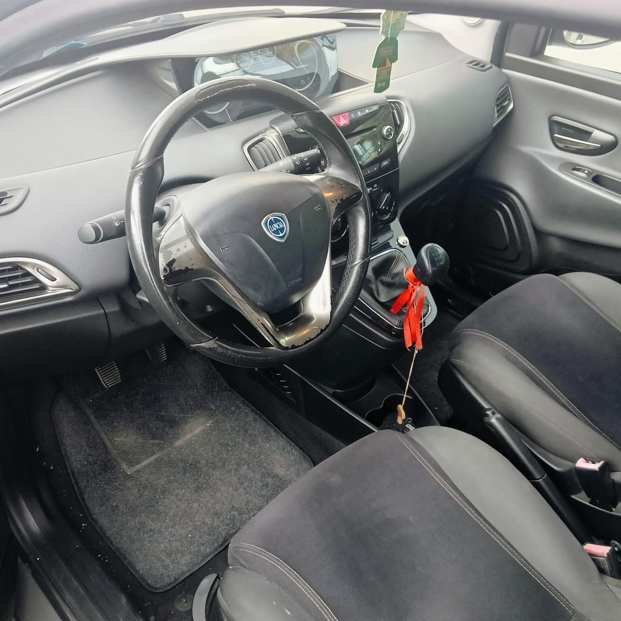 Lancia Ypsilon 1.3 MJT 16V 95 CV 5 porte S&S Gold