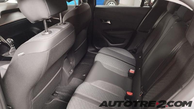 Peugeot 208 208 1.2 puretech Allure s&s 100cv da € 12790 detax!!