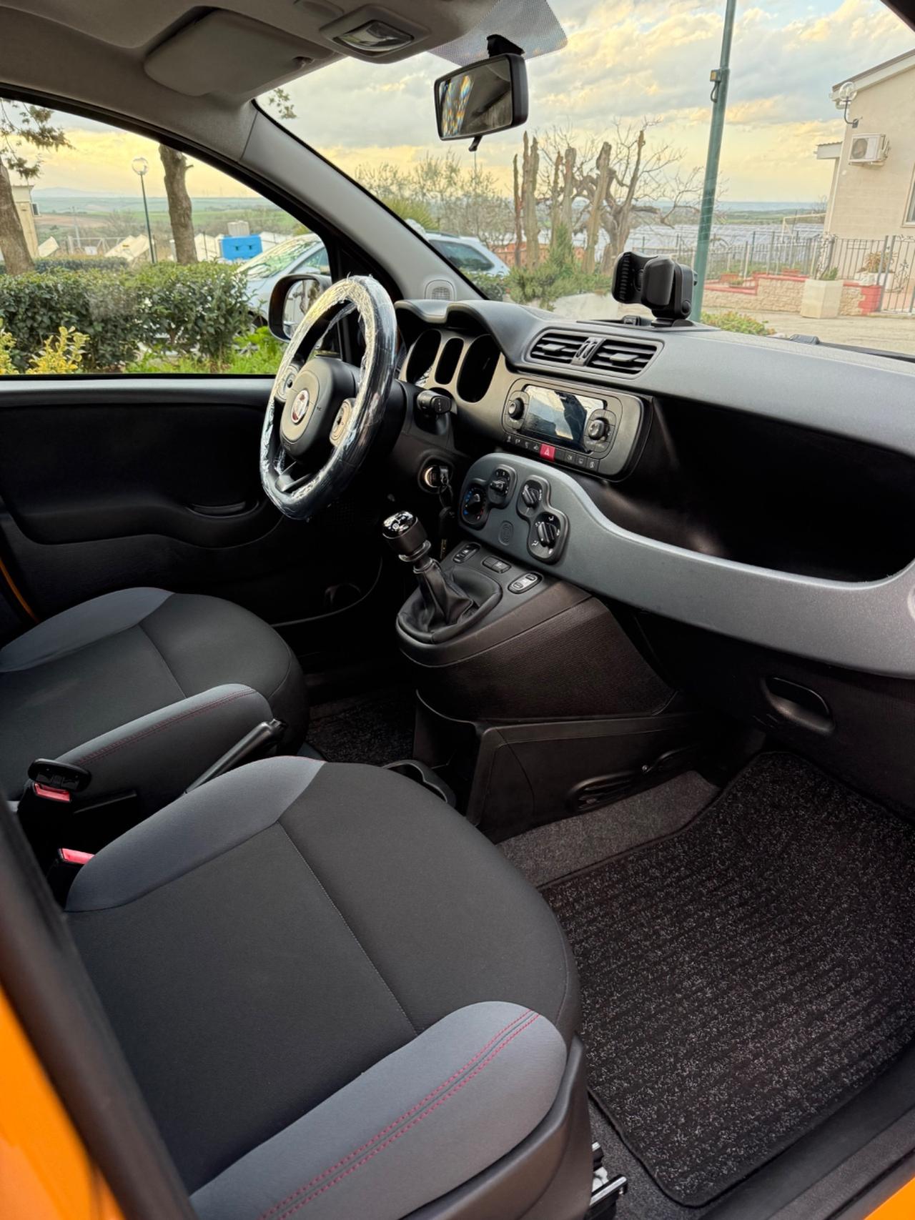 Fiat Panda 1.2 Connected by Wind