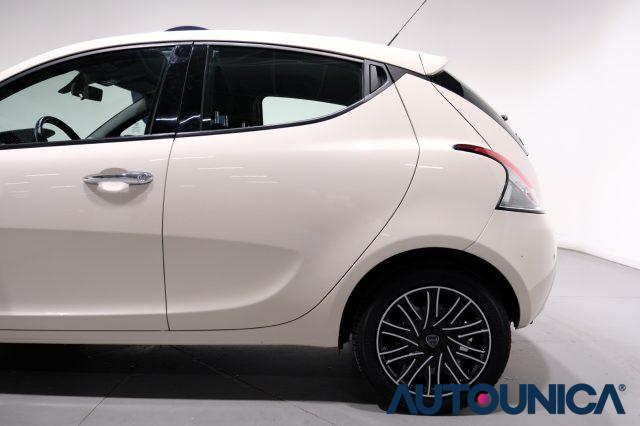 LANCIA Ypsilon 1.2 69 CV 5 PORTE S&S GOLD NEOPATENTATI