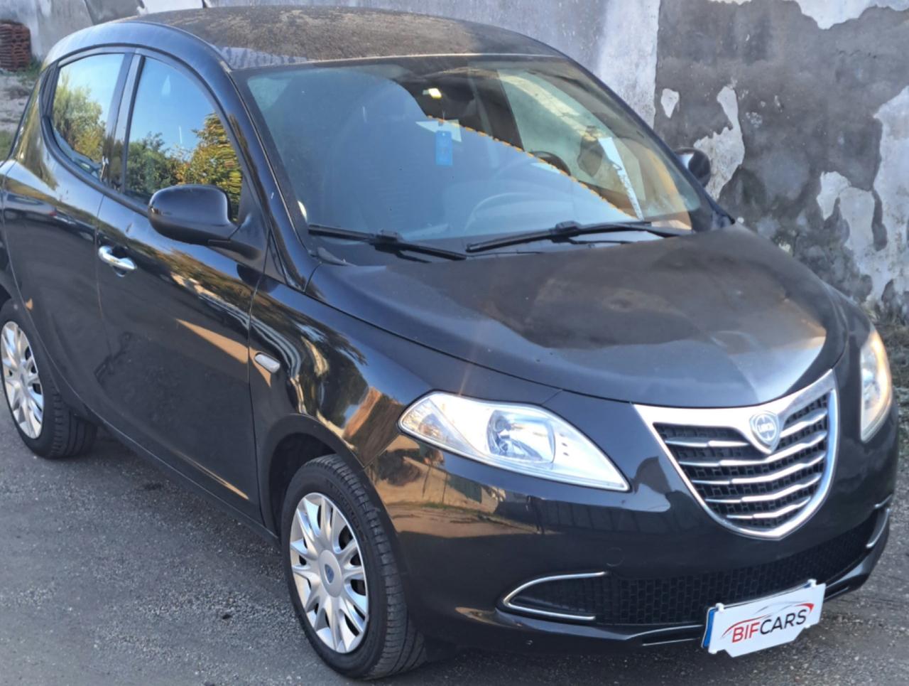 Lancia Ypsilon 1.2 69 CV 5 porte S&S Gold