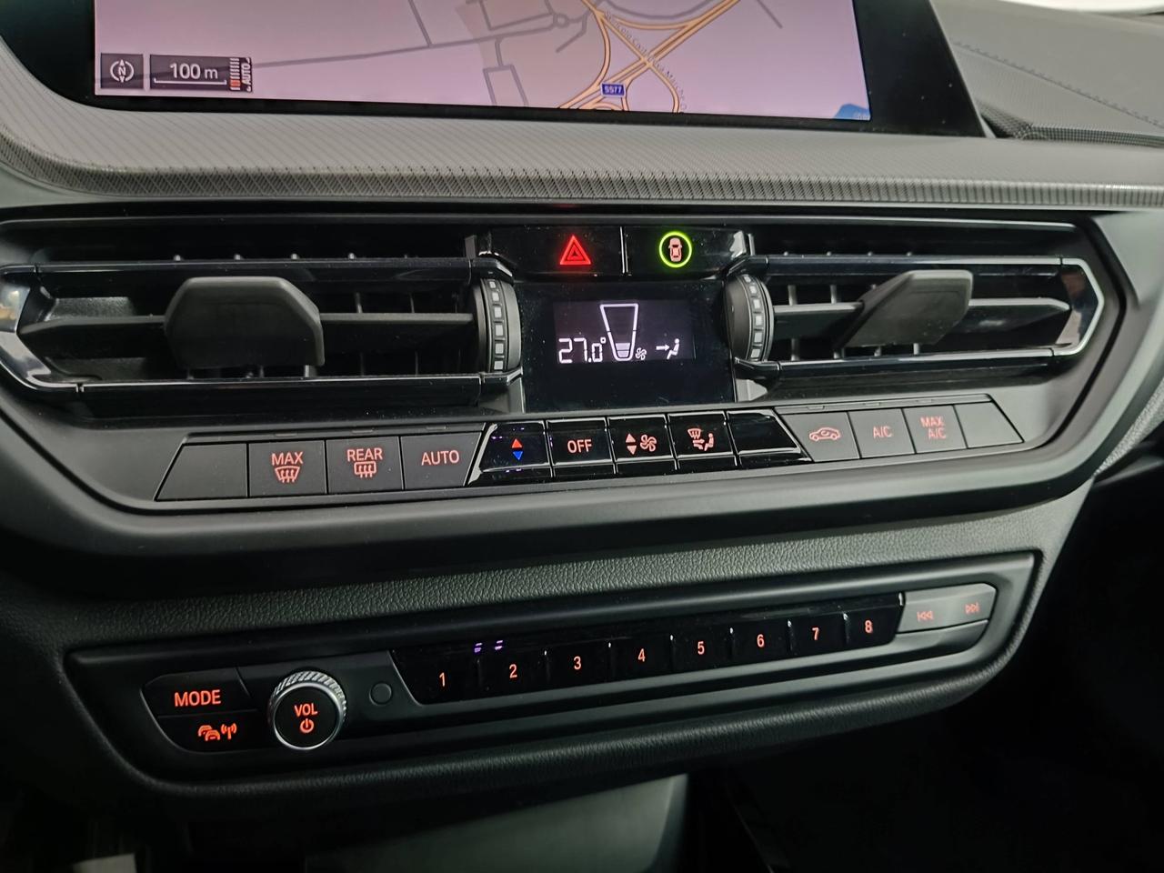 BMW Serie 1 F40 - 118d Msport auto