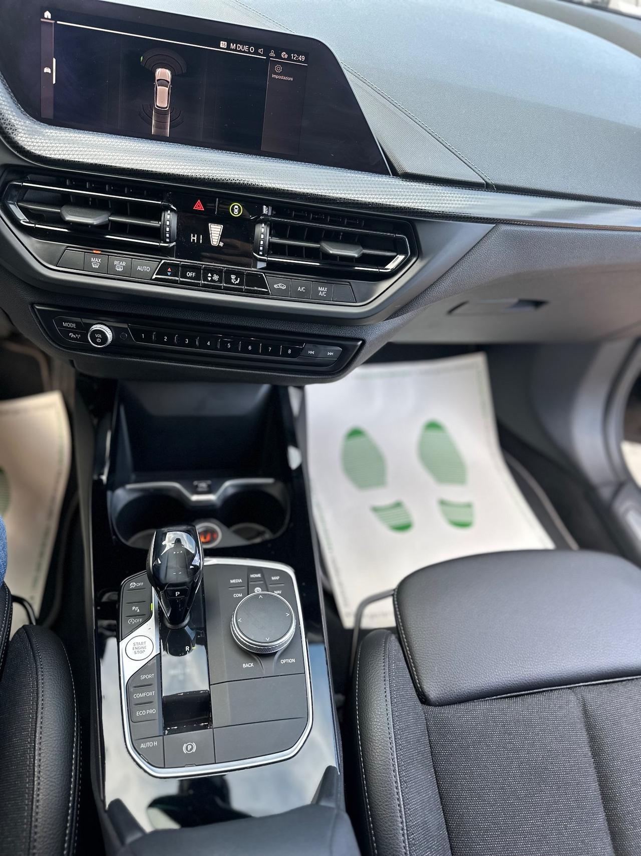 Bmw 116 116d 5p. Advantage