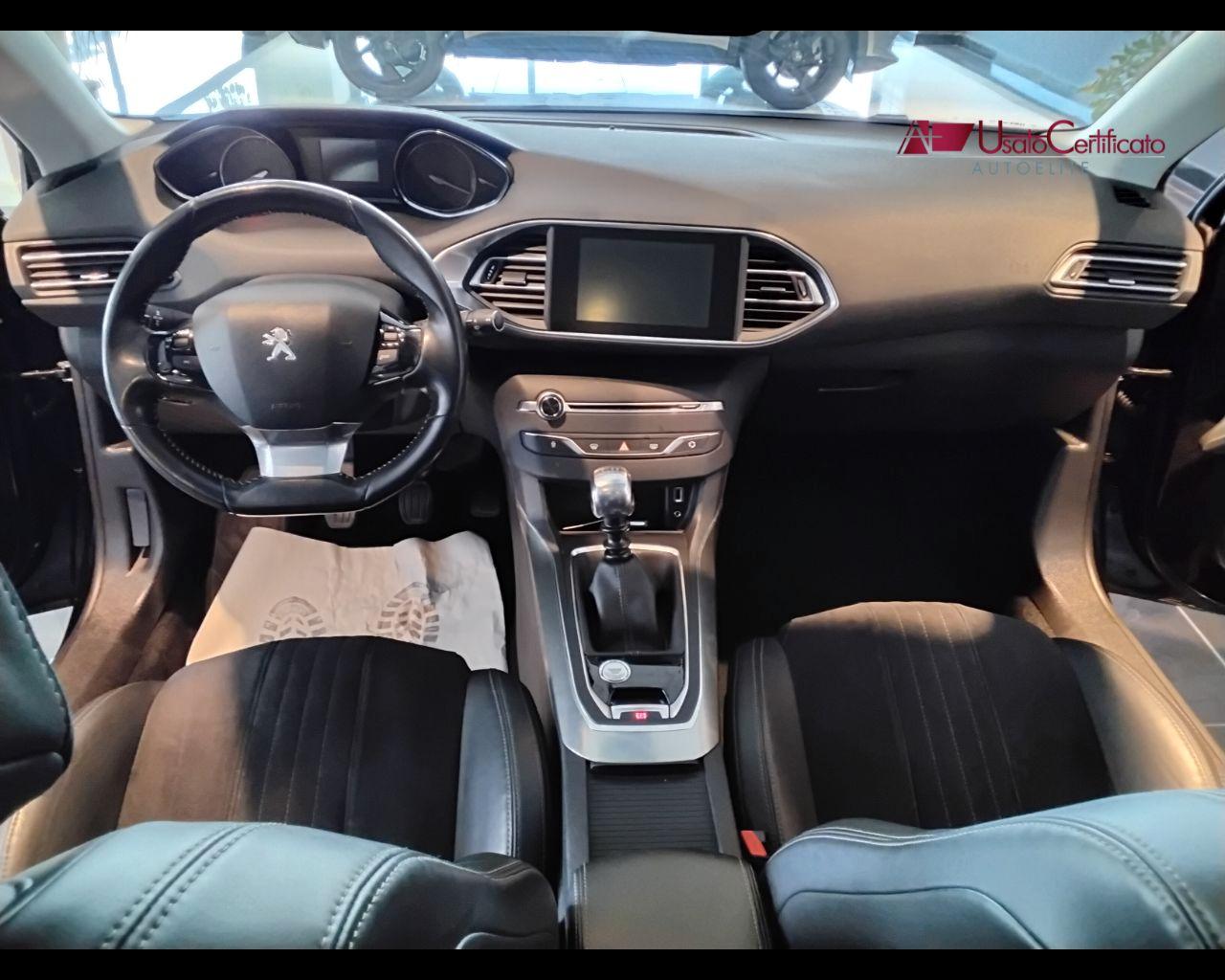 PEUGEOT 308 1.6 e-HDi 115 CV Stop&Start Allure