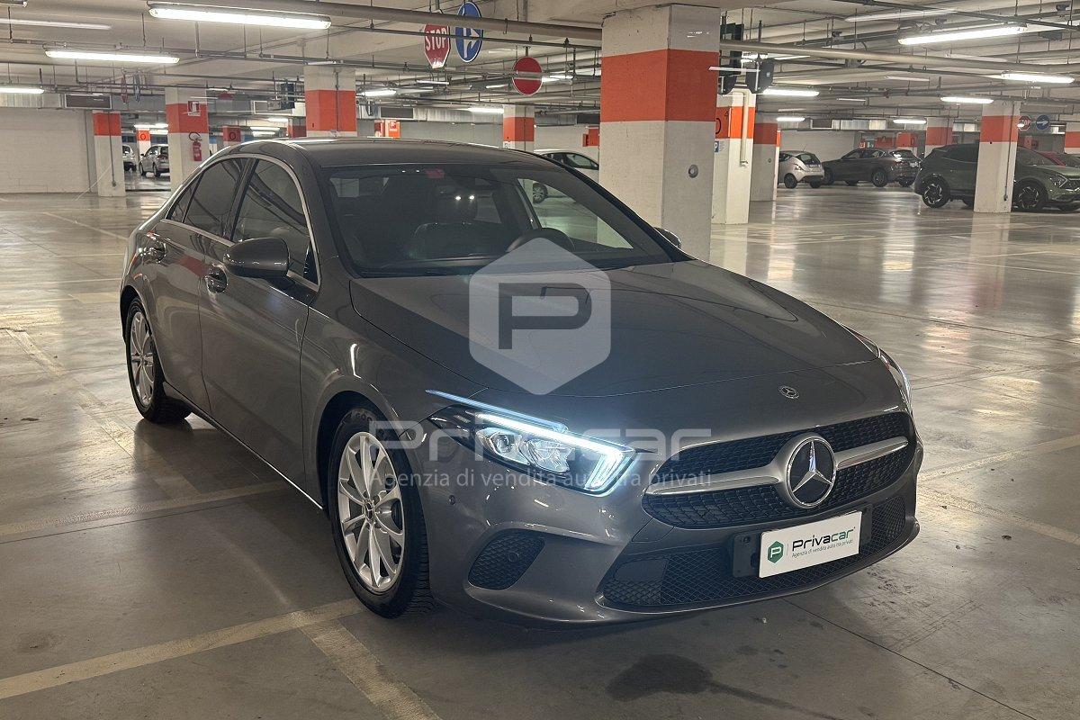 MERCEDES A 180 d Automatic Business