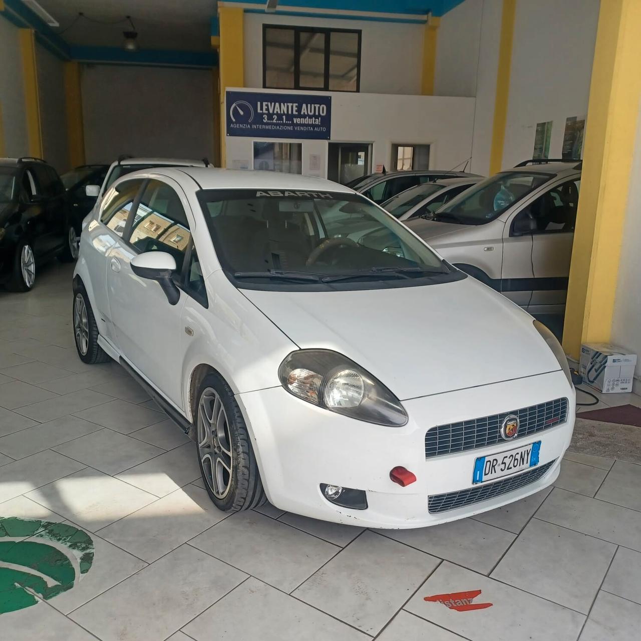 NEOPATENTATI GRANDE PUNTO 1.3MJTD 90CV