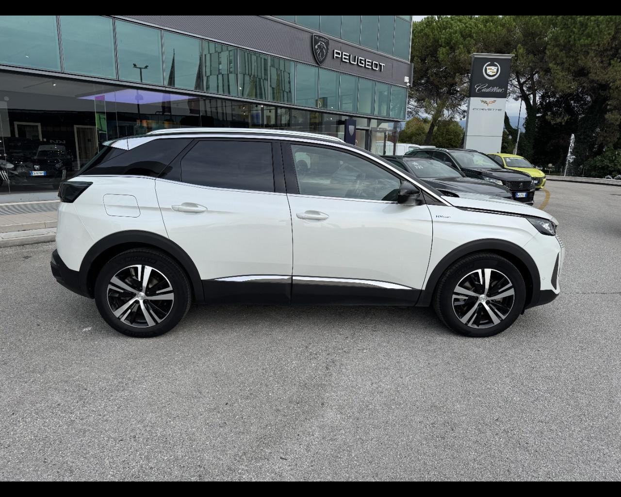 PEUGEOT 3008 2ª serie - 3008 Hybrid 225 e-EAT8 GT