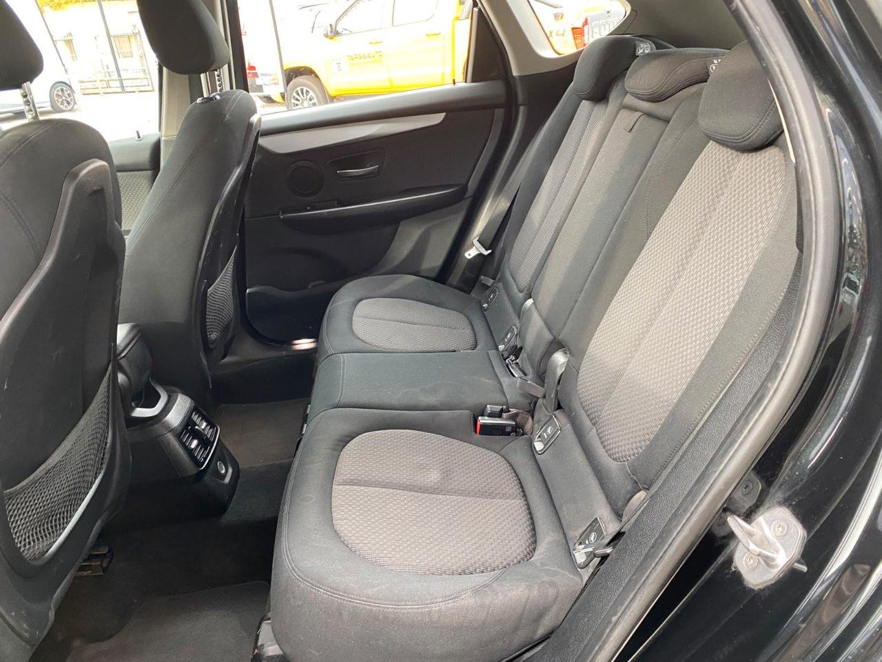 BMW 218 d Active Tourer auto