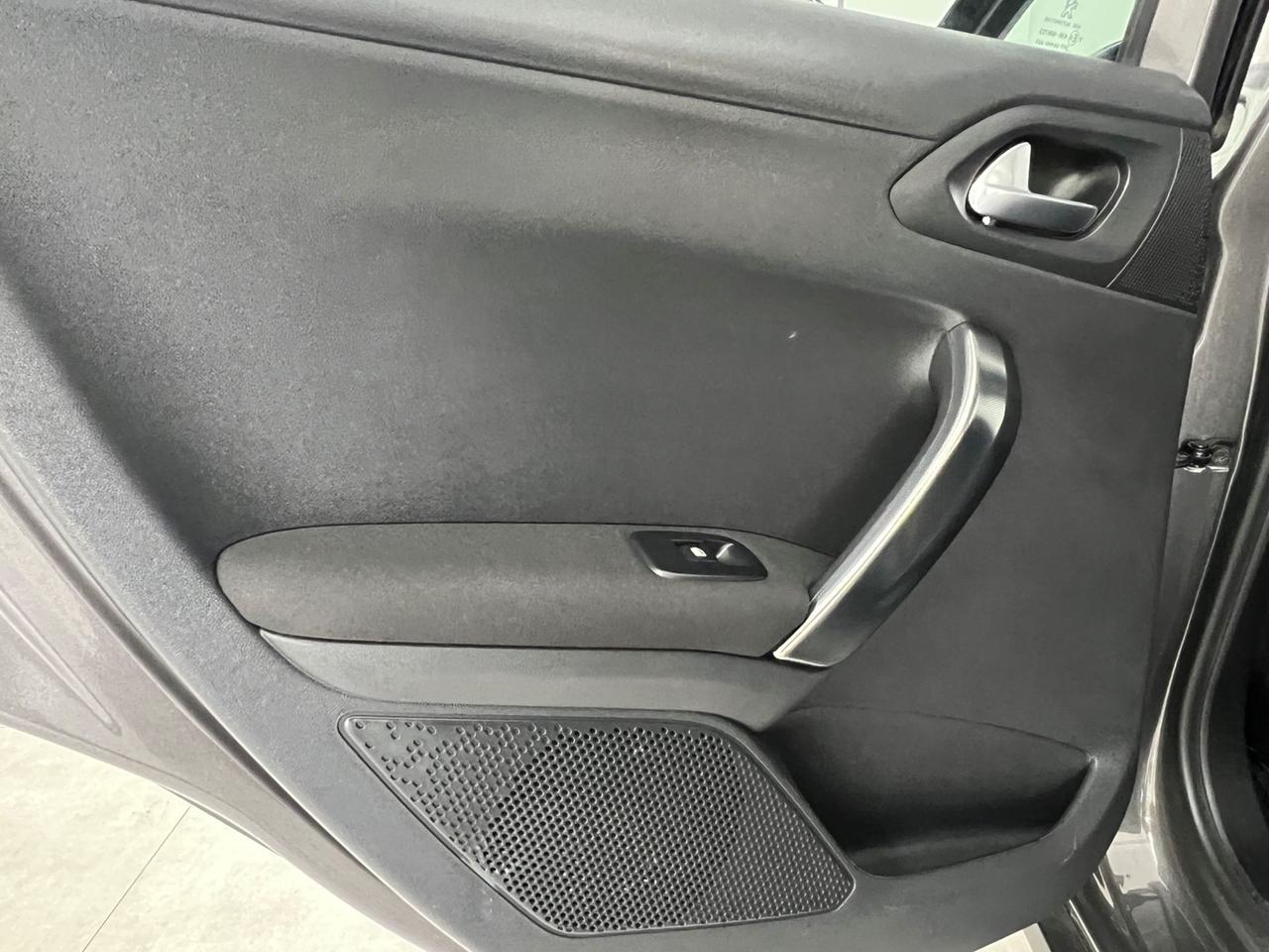 PEUGEOT 2008 1.6 bluehdi Allure 100cv