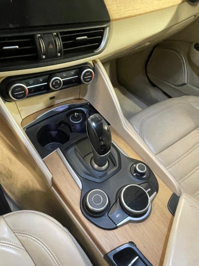ALFA ROMEO Giulia 2.2 Turbodiesel 210 CV AT8 AWD Q4 Veloce