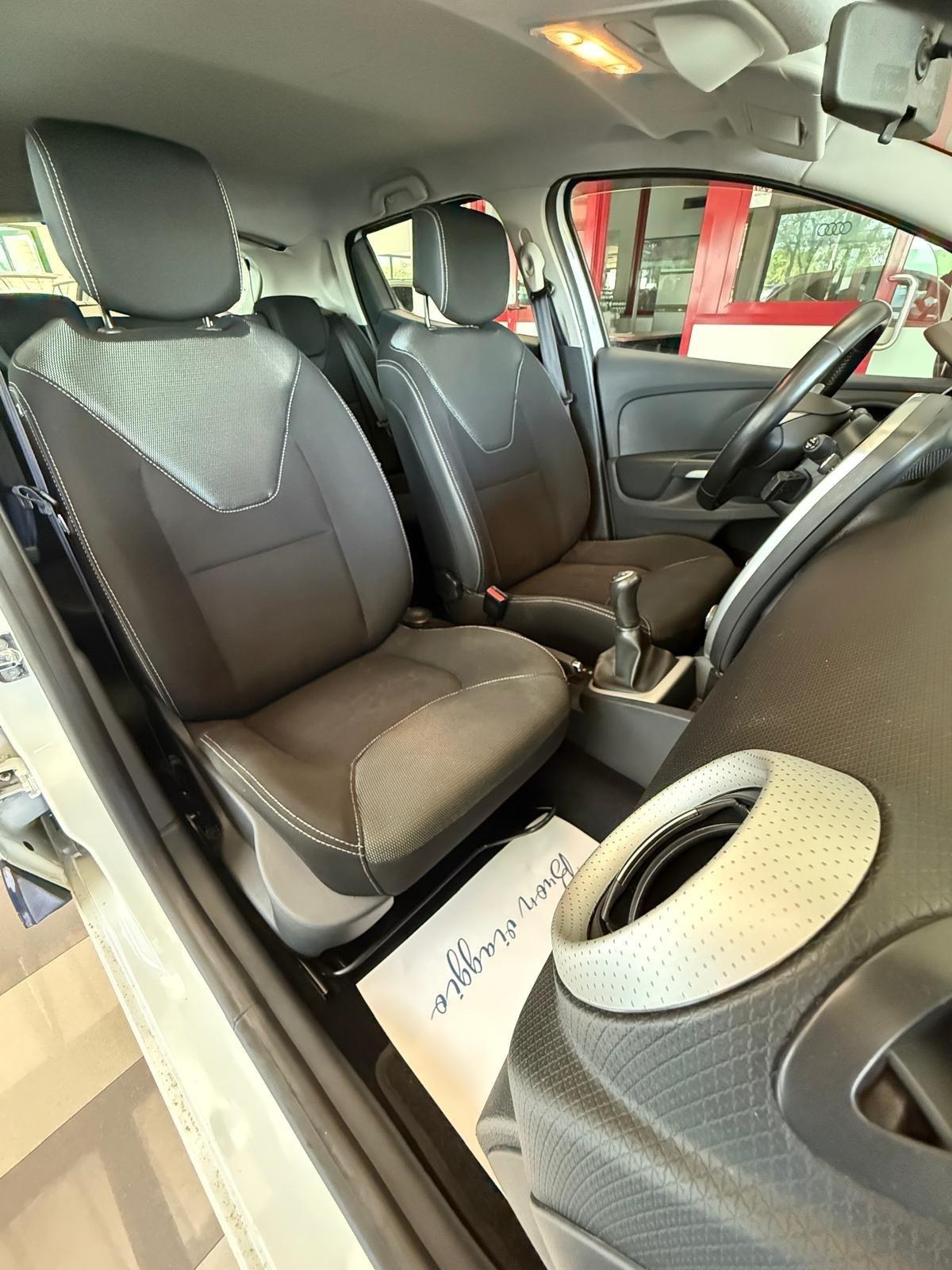 Renault Clio dCi 75CV Neopatentati