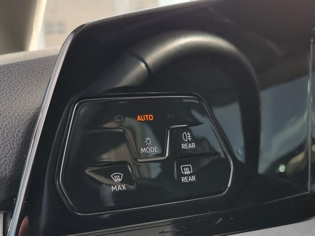 Volkswagen Golf 2.0 TDI 115 CV DSG Life