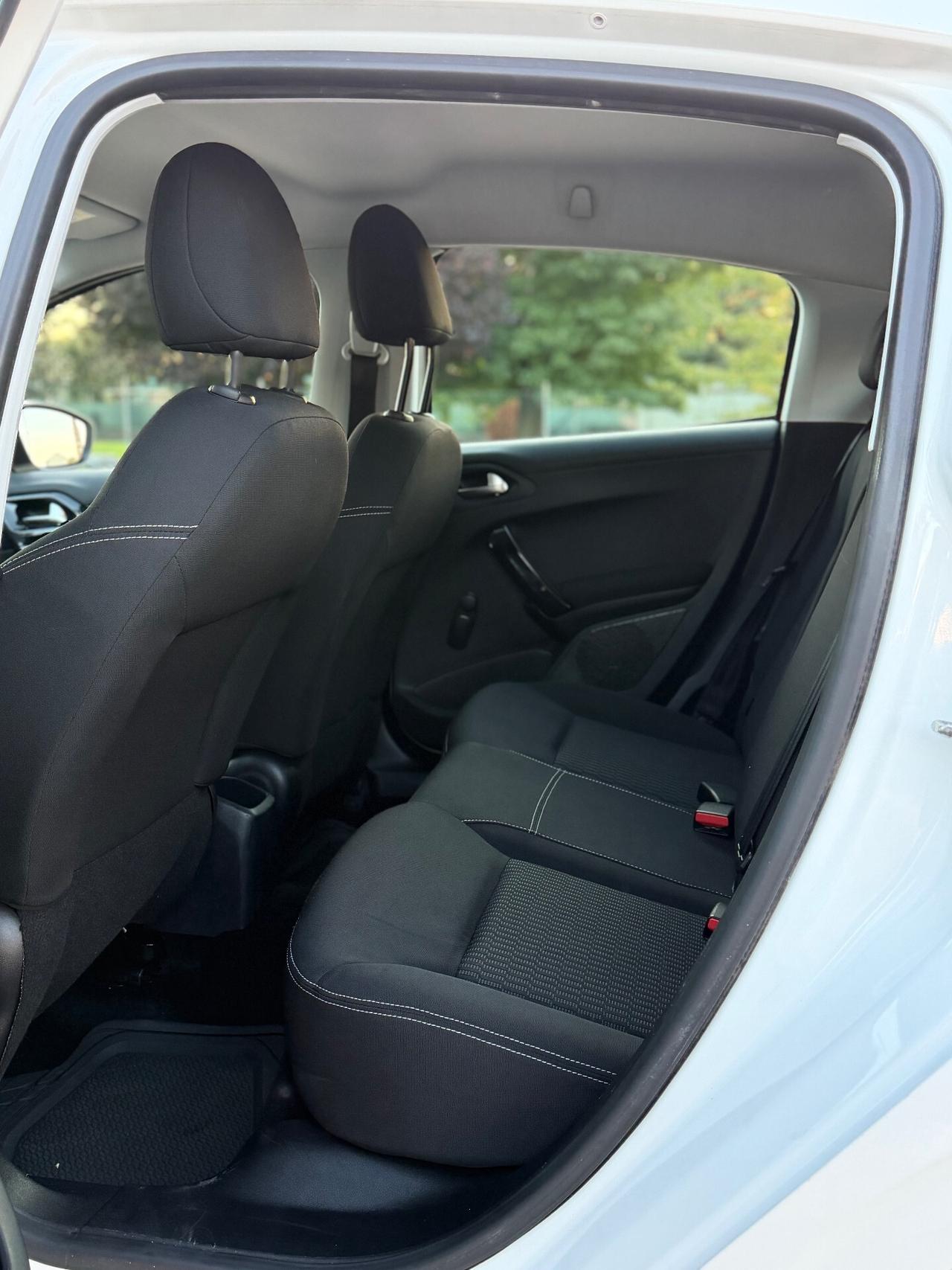 Peugeot 208 PureTech 100 Stop&Start 5 porte Allure