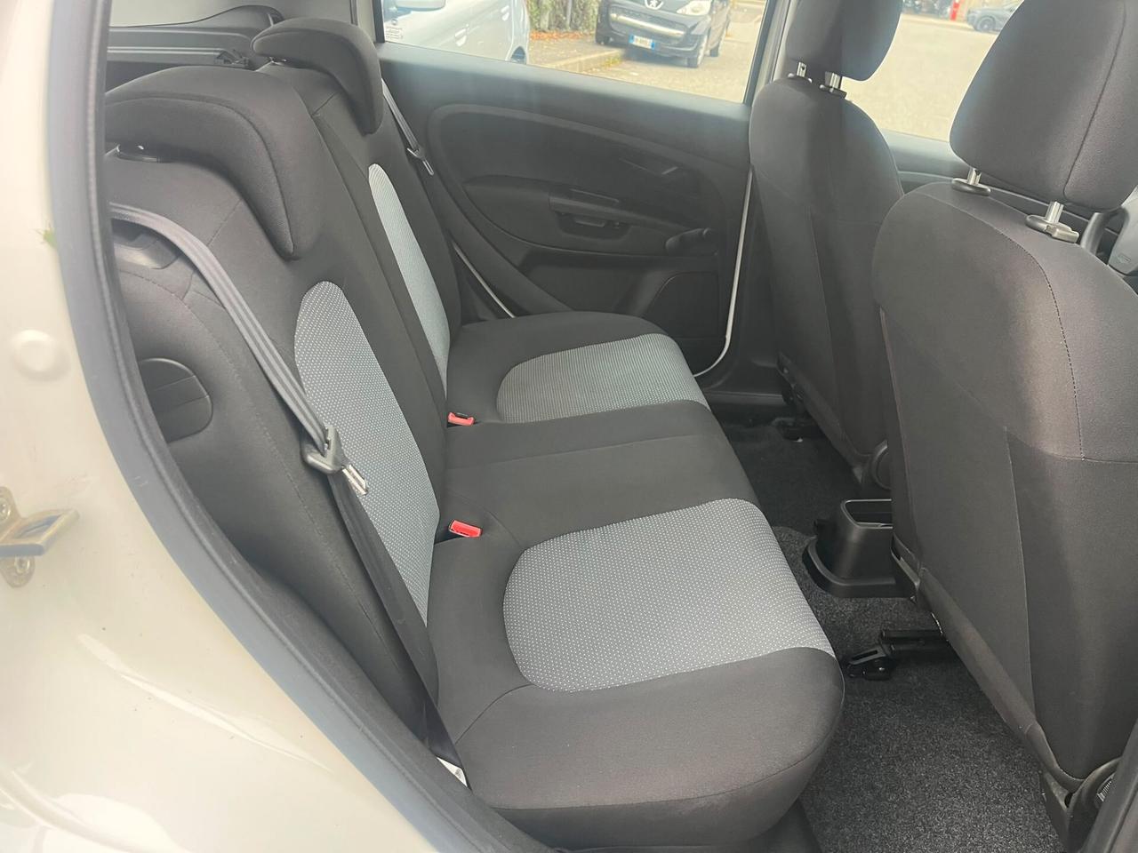 Fiat Grande Punto 1.2 5p SOLO 40.000KM