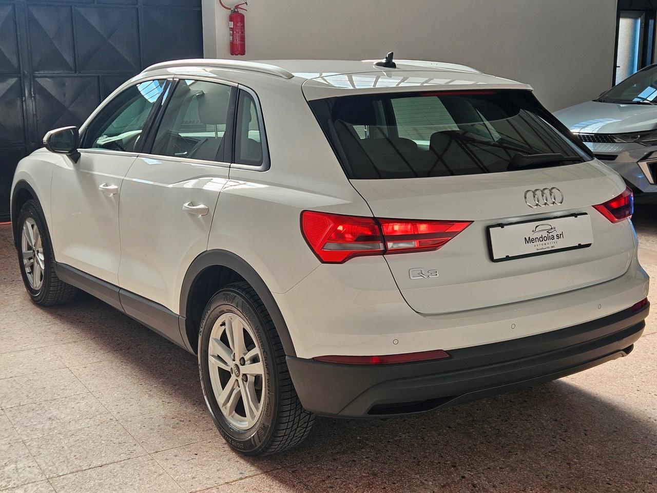Audi Q3 35 TDI S tronic Business