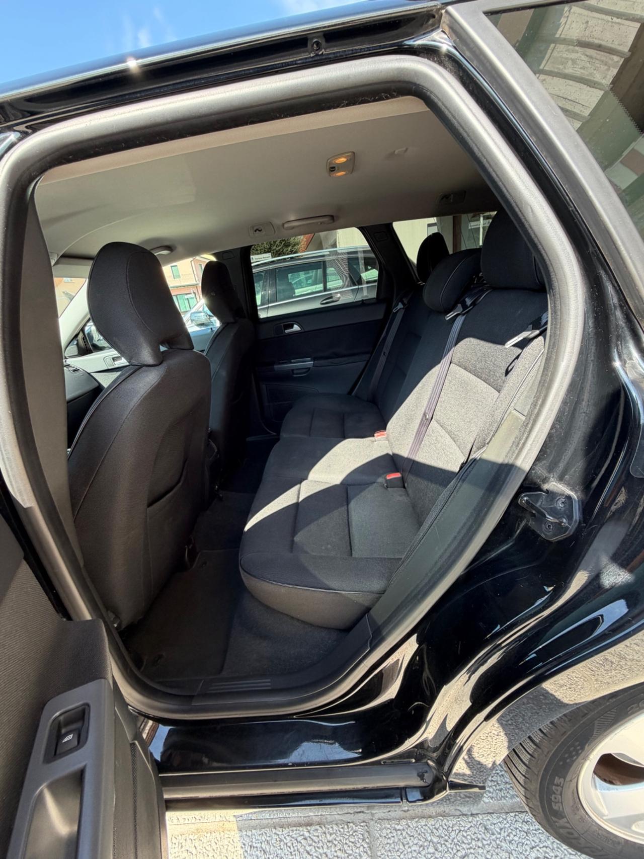 Volvo V50 D2 R-design
