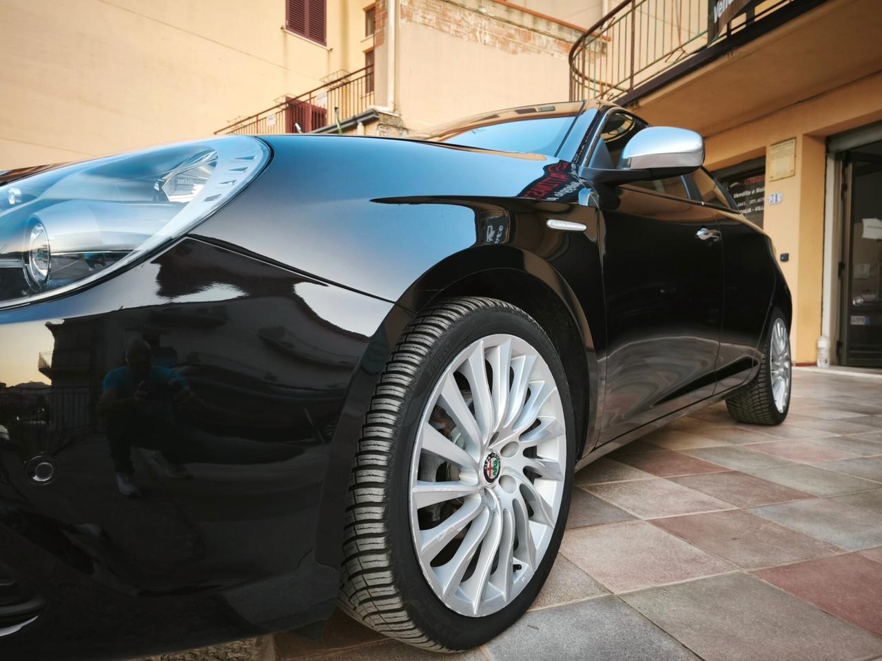 Alfa Romeo Giulietta 1.6 JTDm-2 120 CV Distinctive