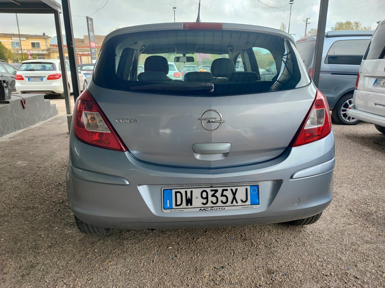 Opel Corsa 1.2 5 porte Cosmo