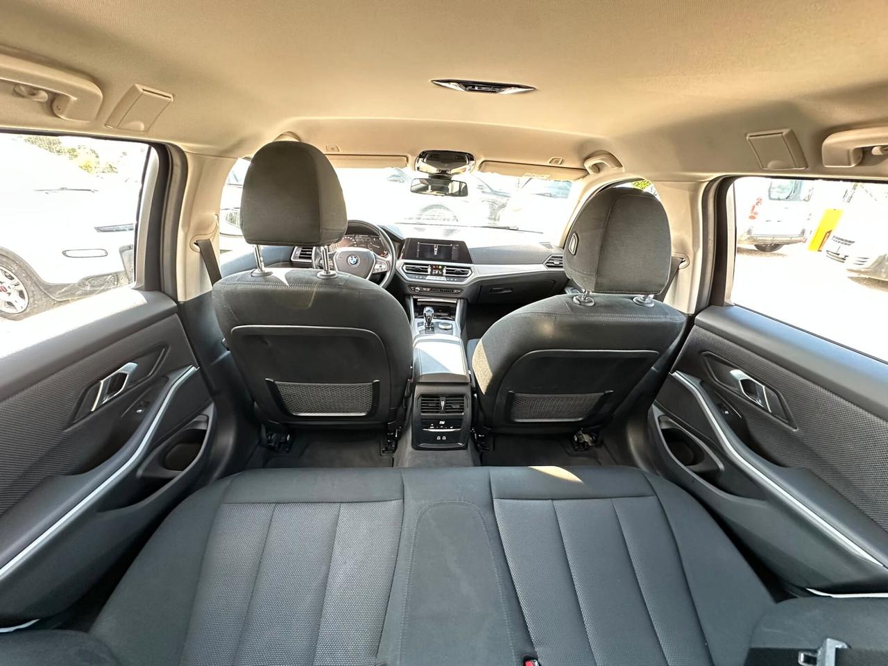 Bmw 318d 48V Touring Business Advantage