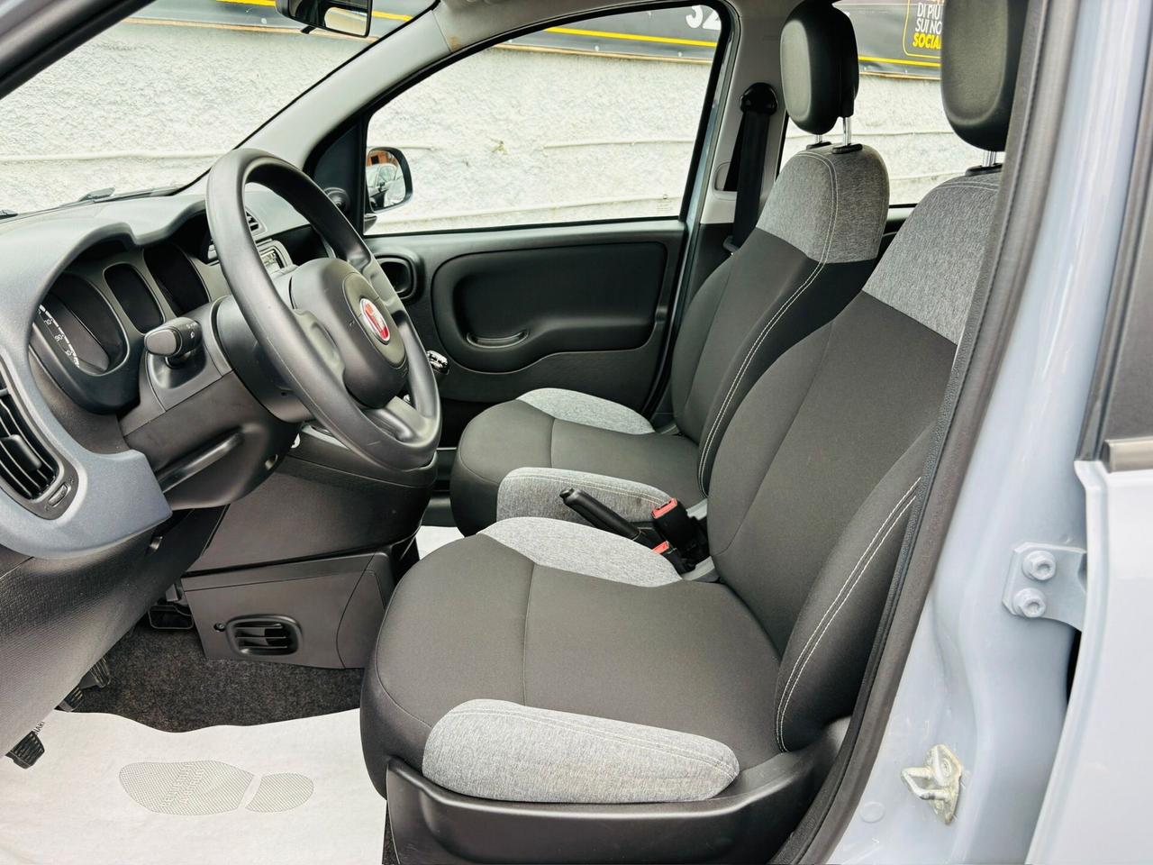 99.000 KM Fiat Panda 1.0 FireFly S&S Hybrid