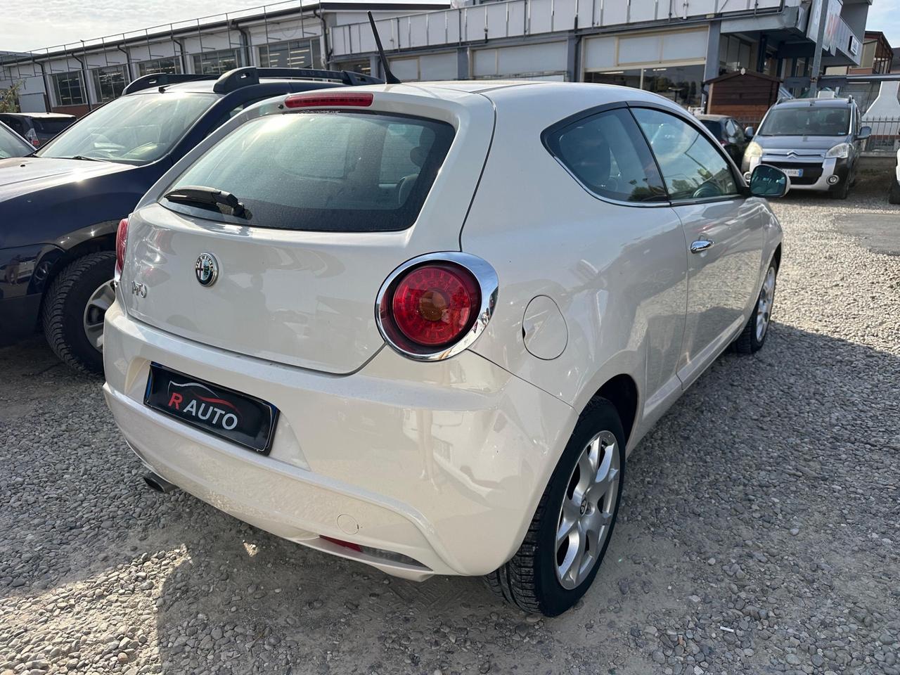 Alfa Romeo MiTo 1.4 105 CV M.air S&S Distinctive Sport Pack