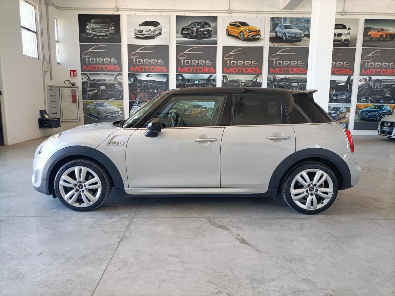 Mini Mini 2.0 Cooper SD Hype Auto 5 porte 01/2017