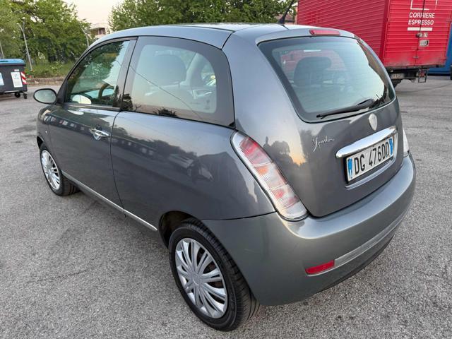 LANCIA Ypsilon 1.2 Argento senza nessun lavoro da fare